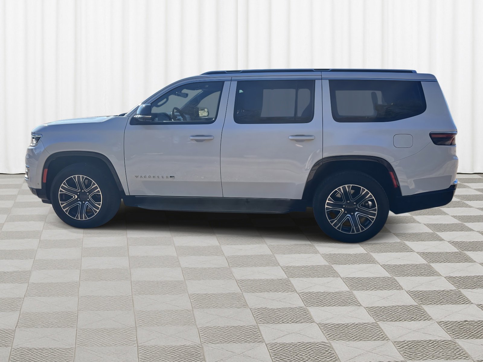 Used 2024 Jeep Wagoneer 4WD w/ Premium Group I image 5