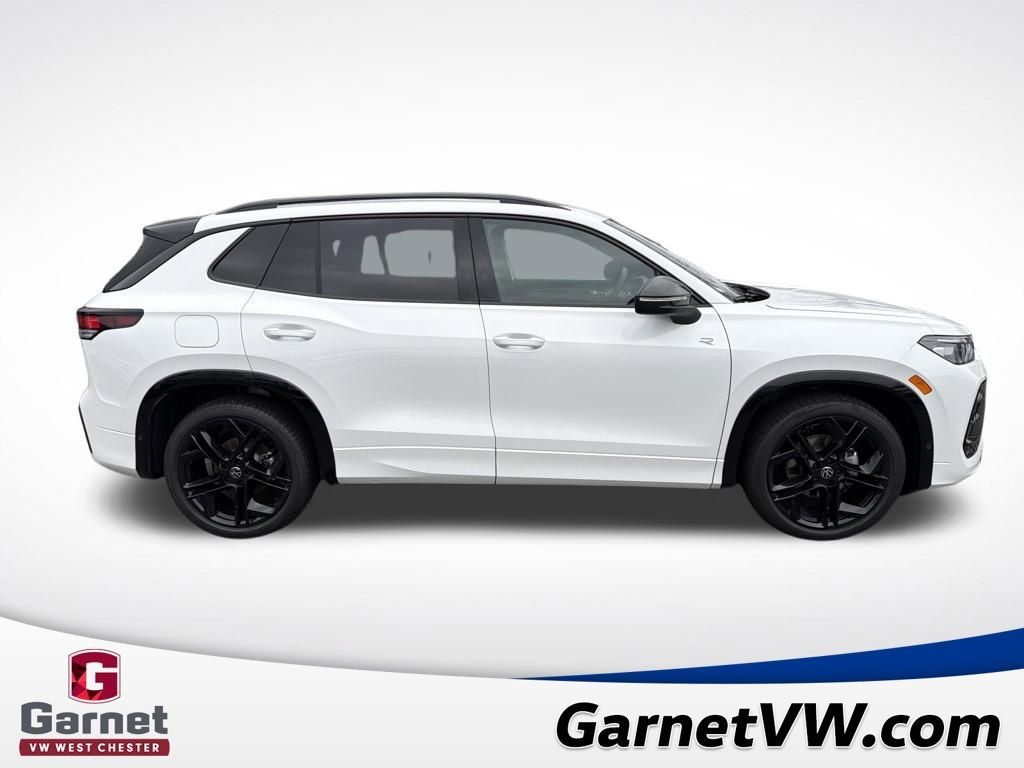 New 2026 Volkswagen Tiguan SE R-Line image 6