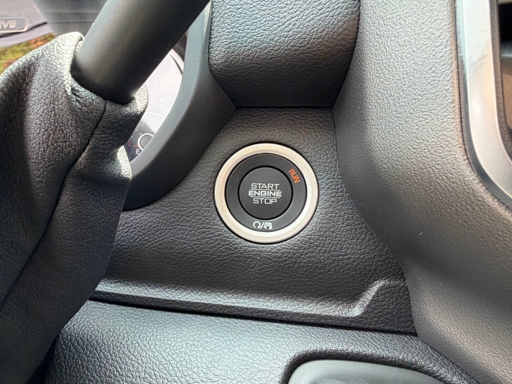 New 2026 RAM 2500 Big Horn AWD/4WD image 22