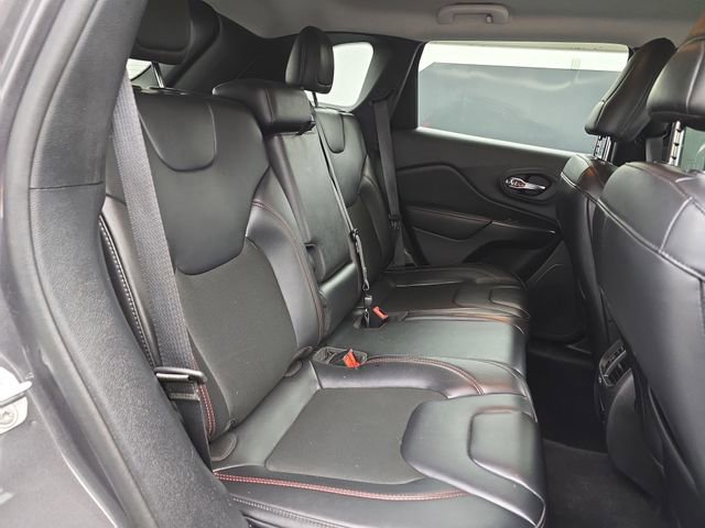 Used 2020 Jeep Cherokee Trailhawk w/ Cold Weather Group image 45