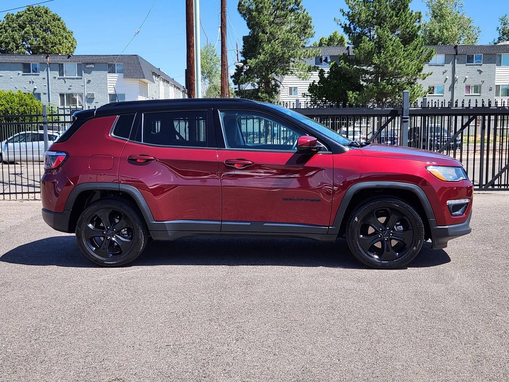 Used 2021 Jeep Compass Latitude FWD image 4