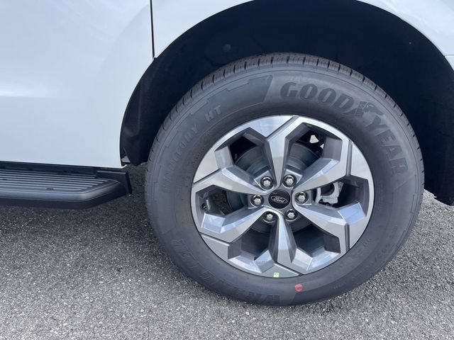 New 2027 Ford Expedition Max Active RWD image 7