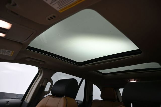 Used 2013 Lincoln MKX FWD image 23