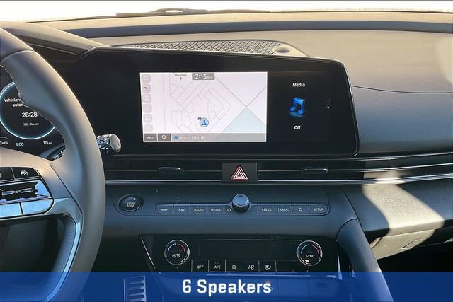 New 2025 Hyundai Elantra SEL image 8