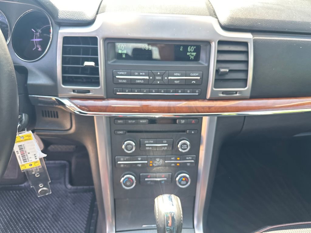 Used 2011 Lincoln MKZ FWD image 22