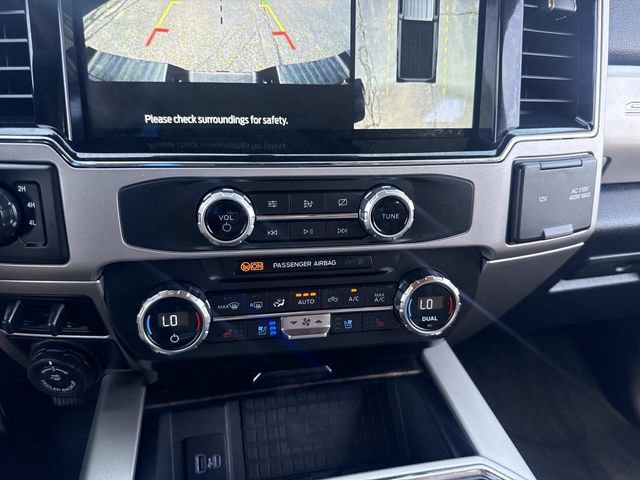Used 2022 Ford F250 Lariat w/ Lariat Ultimate Package AWD/4WD image 30
