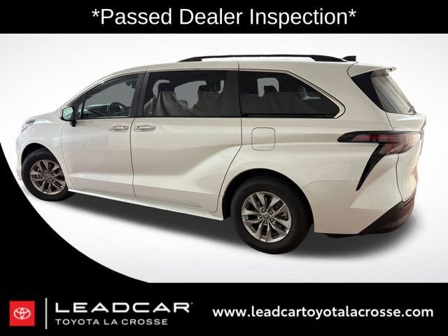 Certified 2024 Toyota Sienna XLE FWD image 2