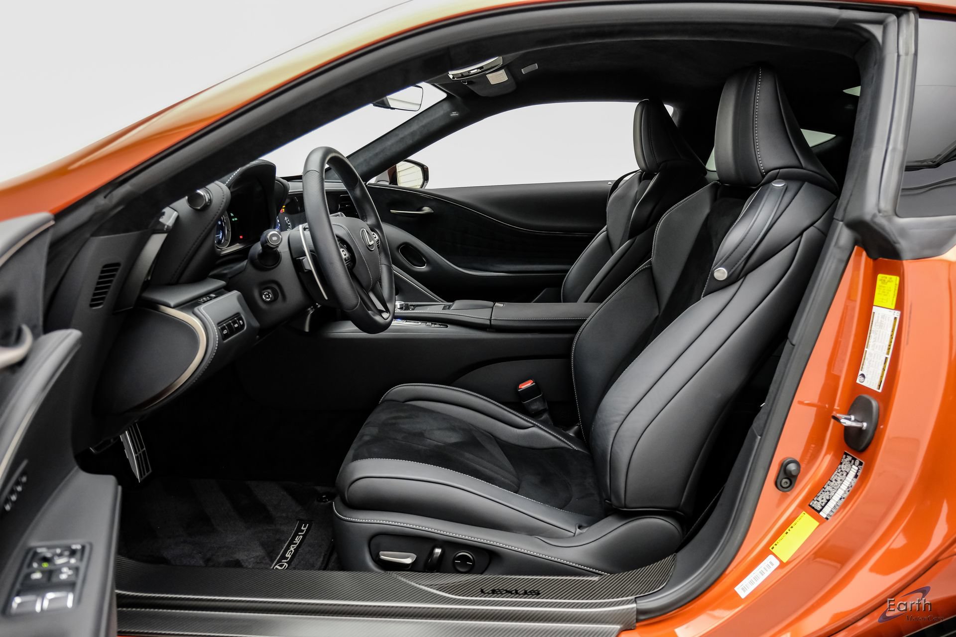 Used 2021 Lexus LC 500 Coupe w/ Performance Package RWD image 34