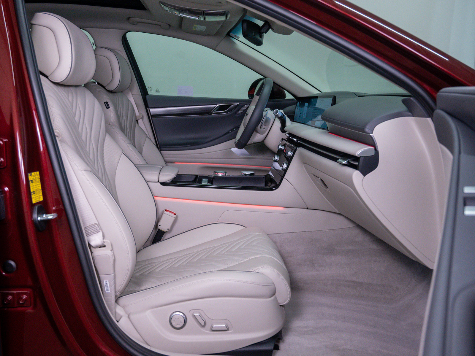 Used 2025 Genesis G80 2.5T Sport Prestige AWD/4WD image 10