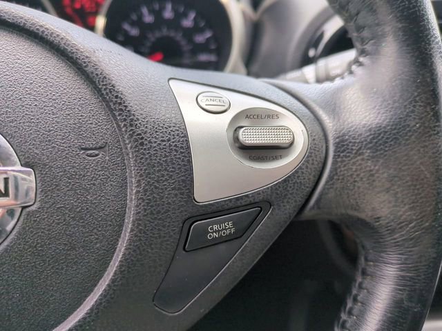 Used 2014 Nissan Juke SL FWD image 30