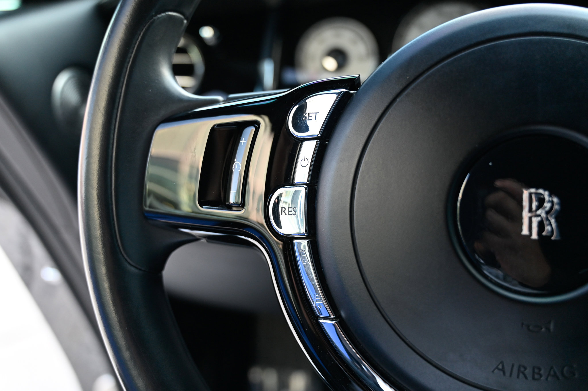 Used 2017 Rolls-Royce Wraith image 27