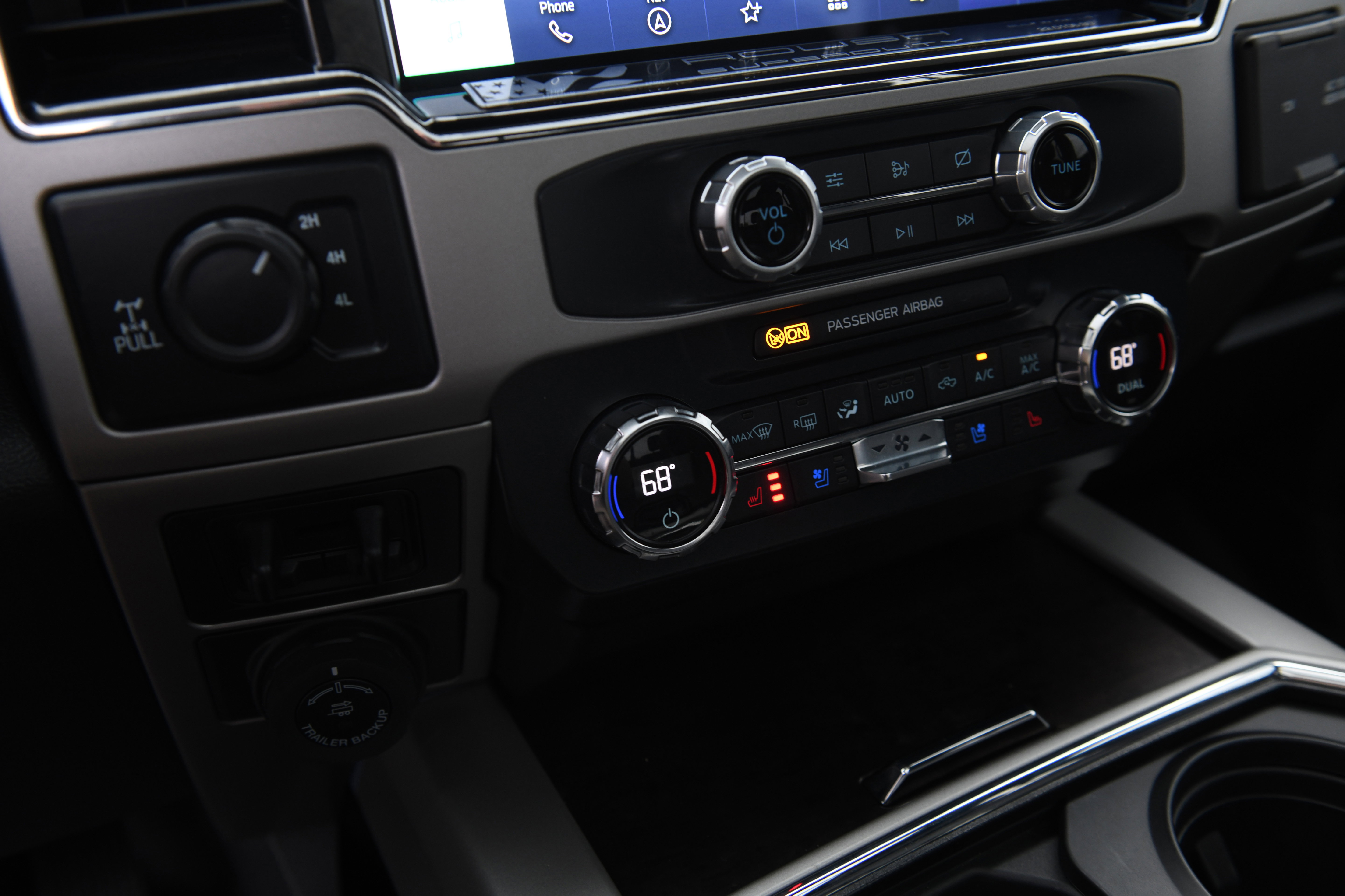 Used 2022 Ford F250 Lariat w/ Black Appearance Package image 35