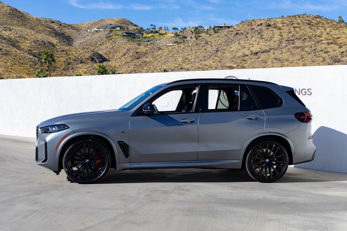 New 2026 BMW X5 M60i image 3