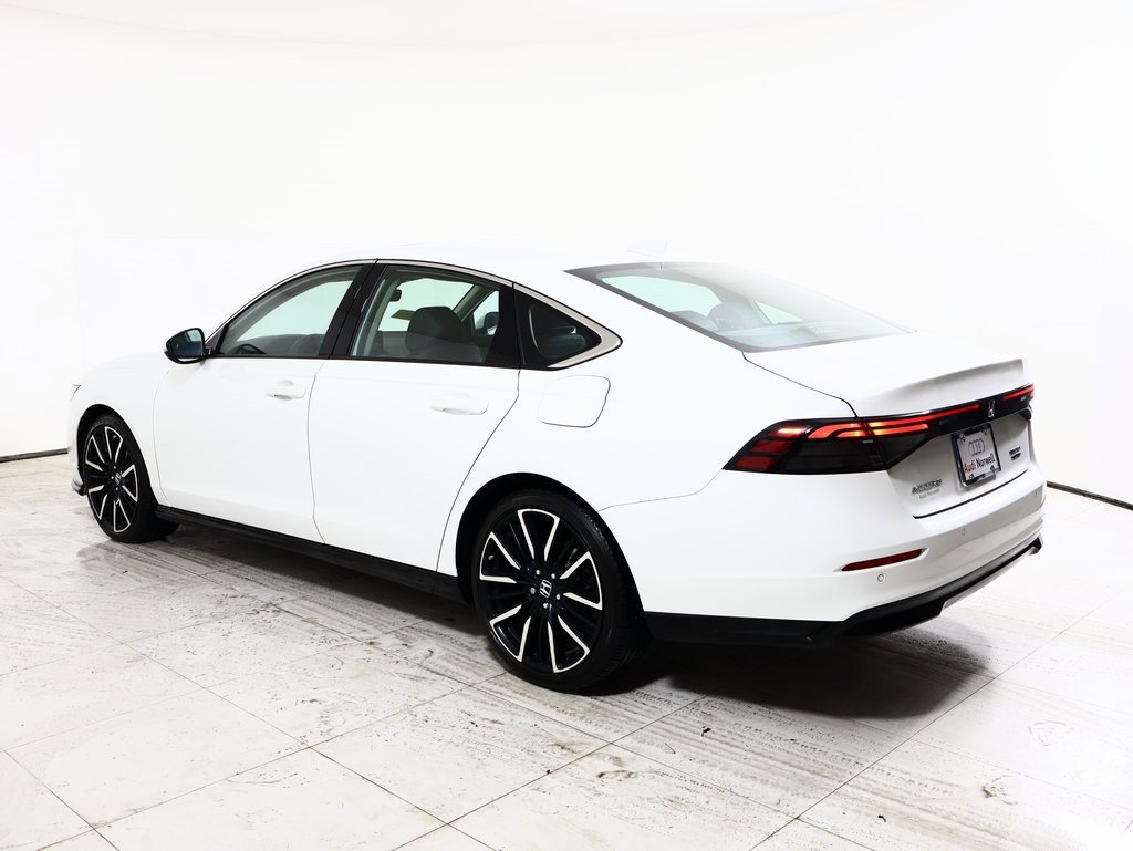 Used 2023 Honda Accord Touring image 13