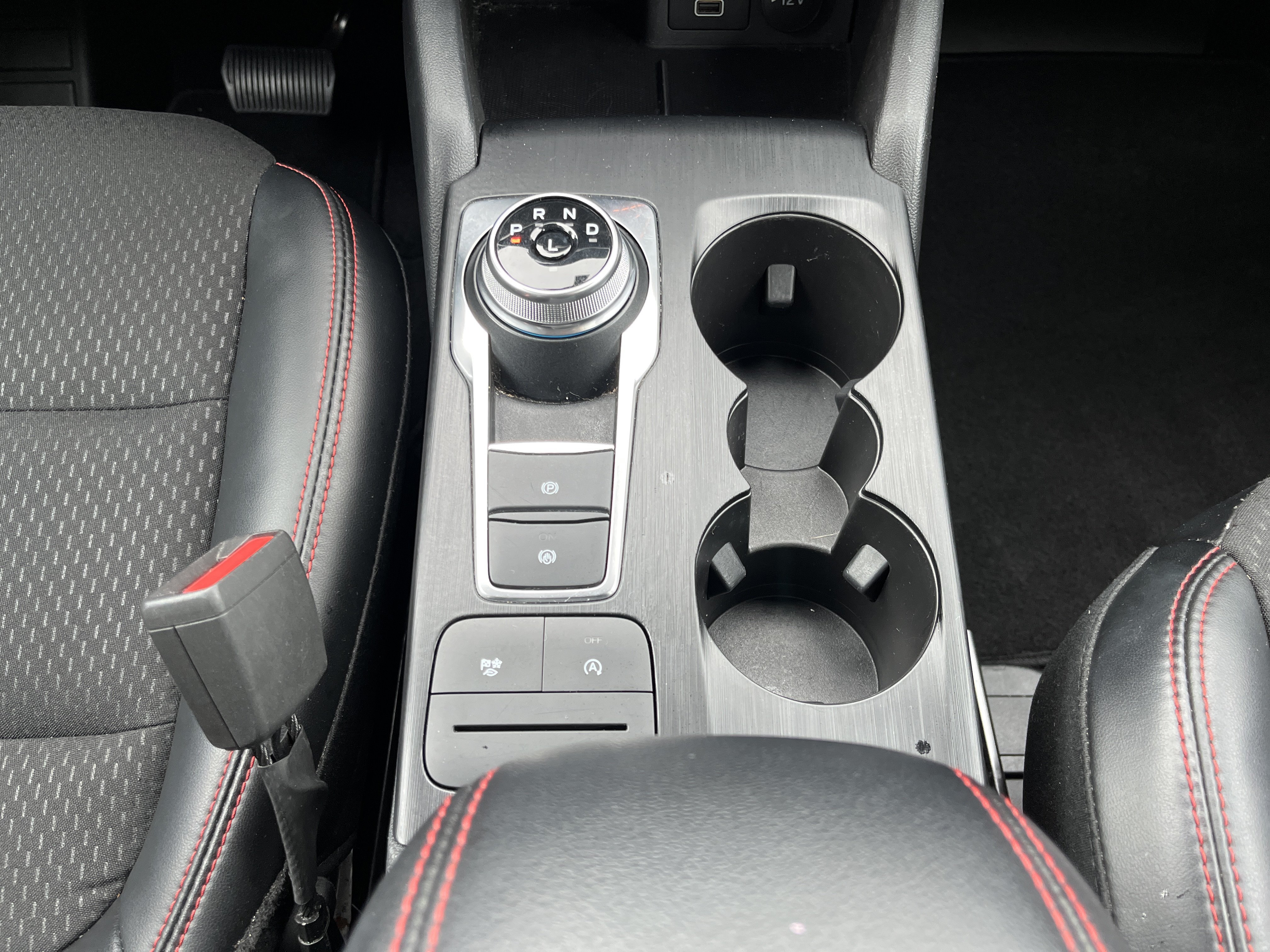 Used 2025 Ford Escape ST-Line AWD/4WD image 27