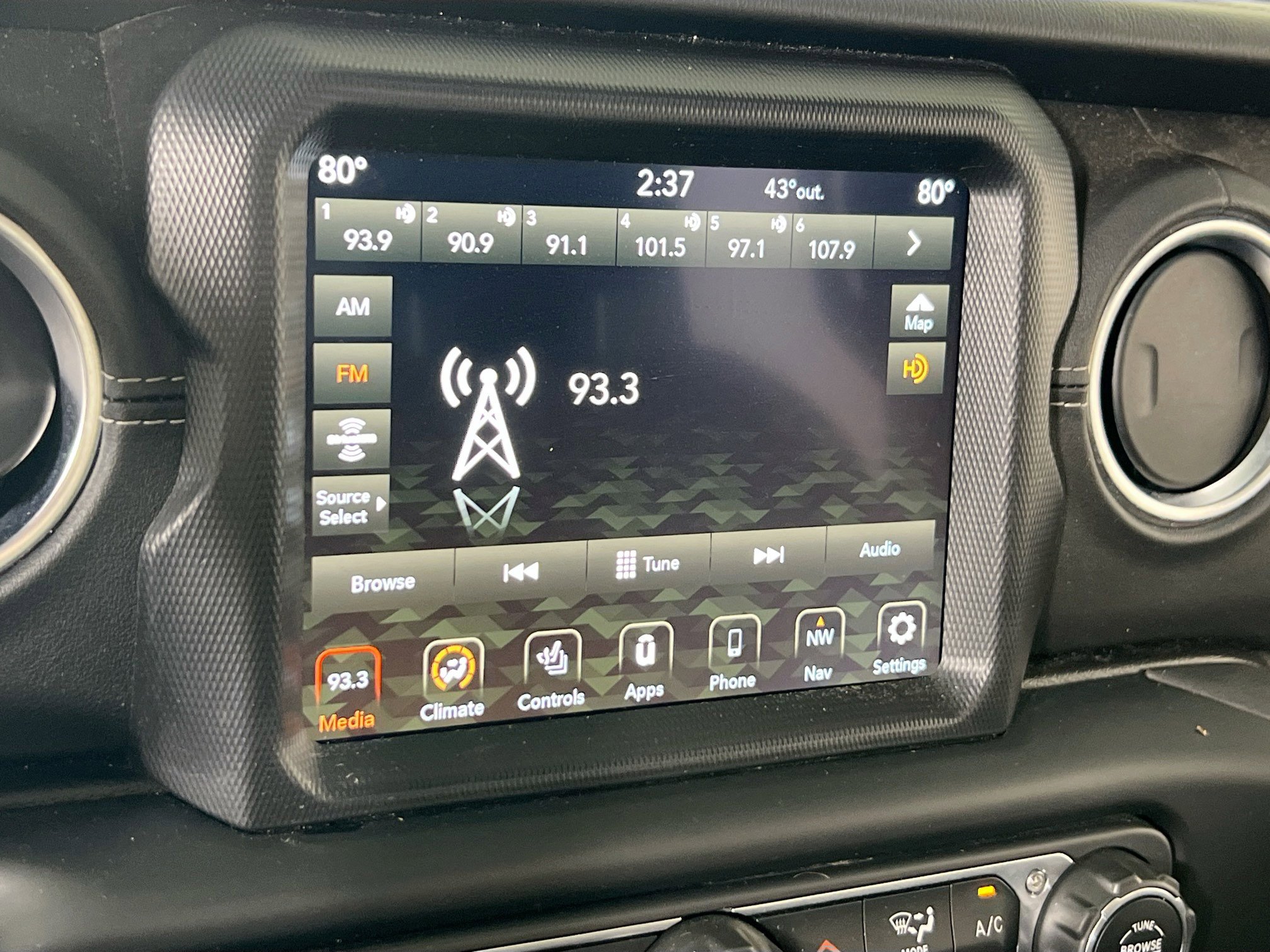 Used 2021 Jeep Gladiator Overland w/ Popular Equipment Package image 14