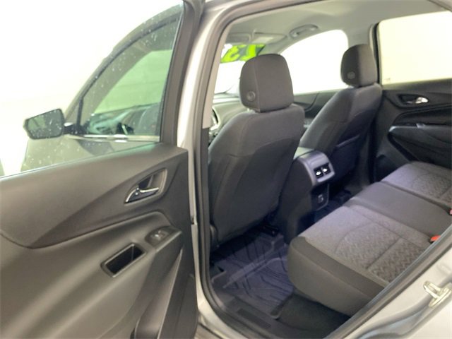 Used 2023 Chevrolet Equinox LT image 29