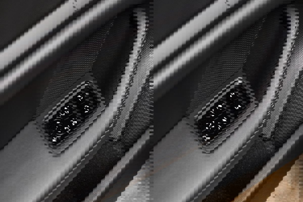 Used 2021 Porsche Taycan 4S w/ Premium Package image 42