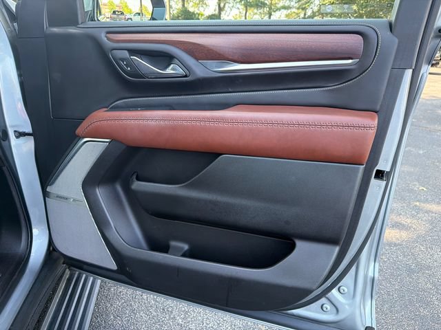 Used 2024 GMC Yukon Denali Ultimate AWD/4WD image 14