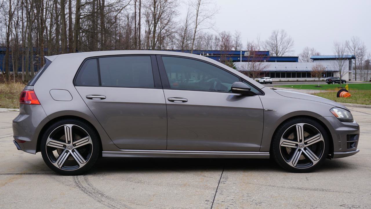 Used 2015 Volkswagen Golf R 4dr HB AWD/4WD image 6
