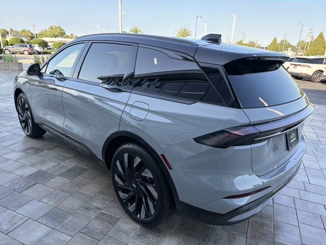 New 2026 Lincoln Nautilus Reserve w/ Jet Appearance Package AWD/4WD image 4