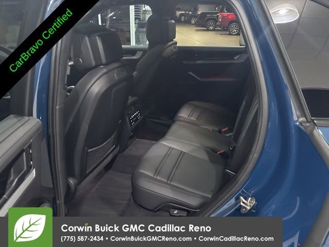 Used 2024 Porsche Cayenne S image 23