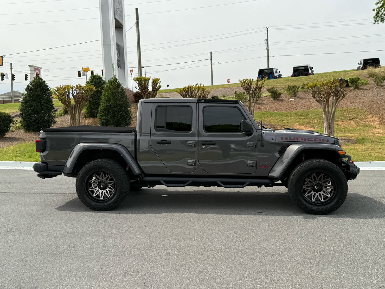 Used 2021 Jeep Gladiator Rubicon image 6