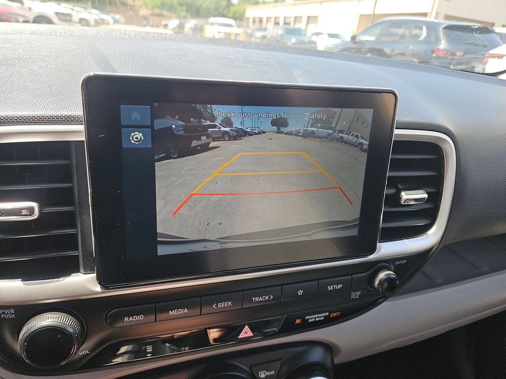 Used 2025 Hyundai Venue SEL FWD image 22