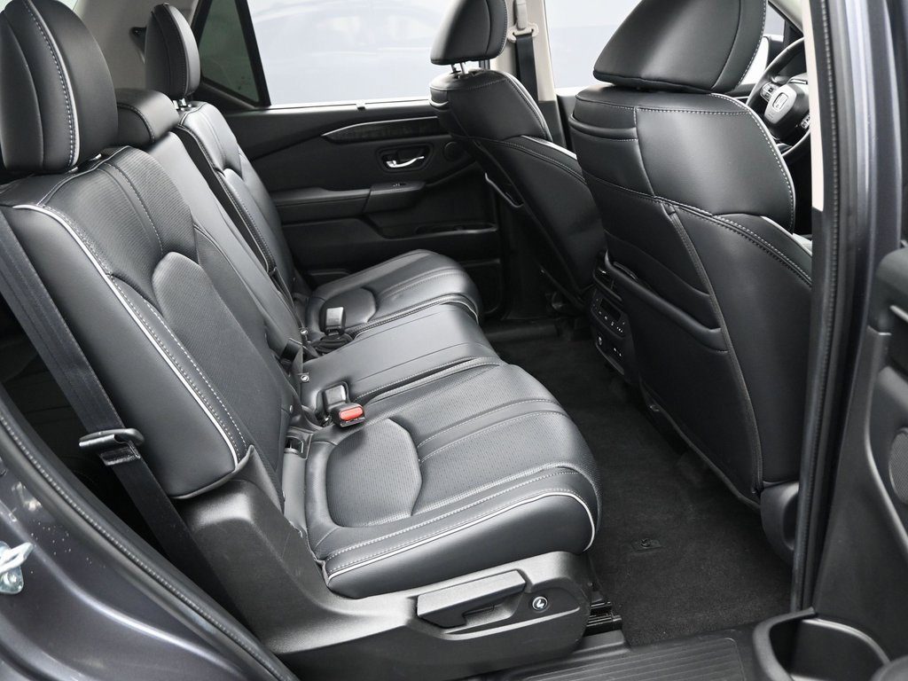 Used 2024 Honda Pilot Elite image 39