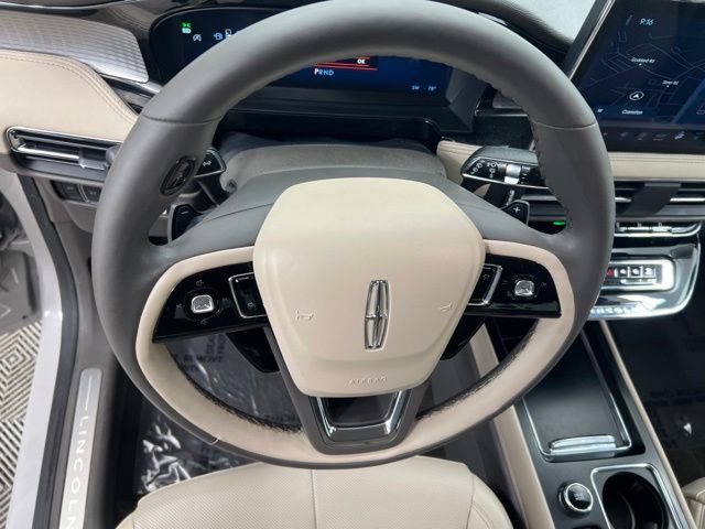Certified 2023 Lincoln Corsair AWD w/ Equipment Group 101A image 21