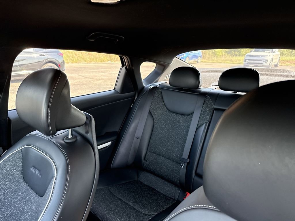 Used 2025 Kia K4 GT-Line image 10