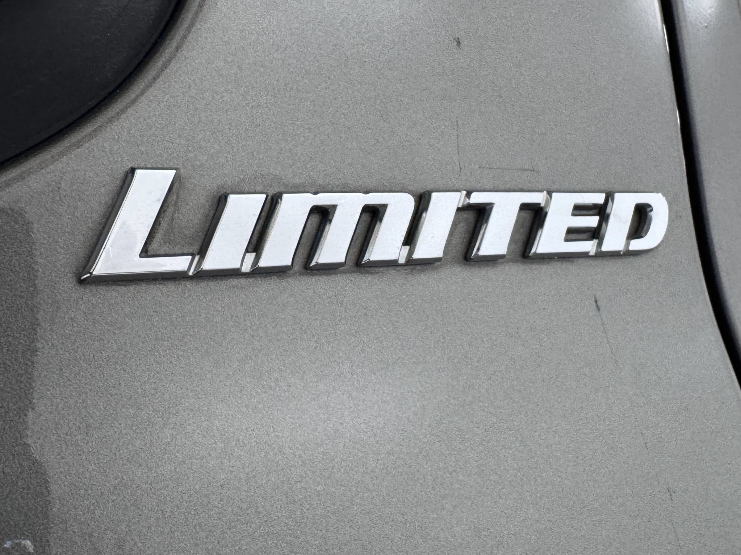 Used 2005 Toyota Tundra Limited AWD/4WD image 3