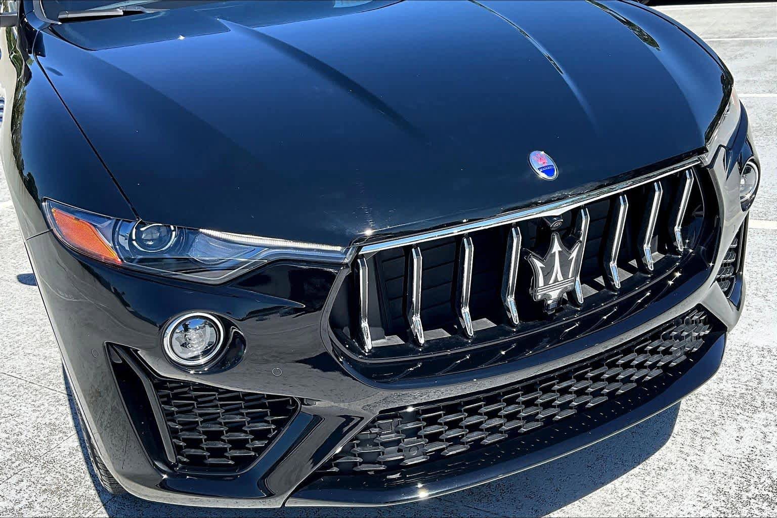 Used 2021 Maserati Levante AWD/4WD image 29