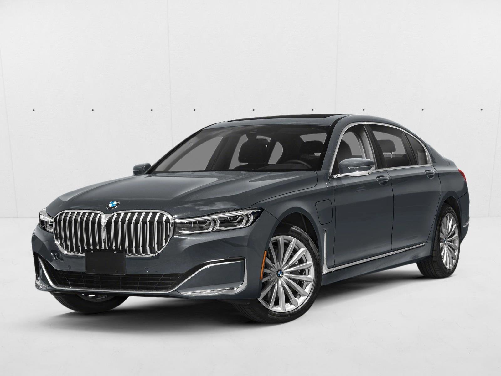 Used 2022 BMW 745e xDrive w/ M Sport Package AWD/4WD image 1