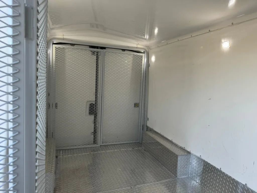 Used 2019 Ford Transit 250 148 Medium Roof image 25