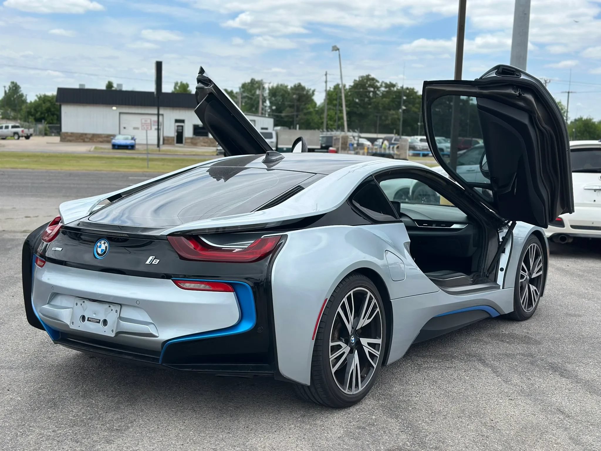 Used 2016 BMW i8 AWD/4WD image 9