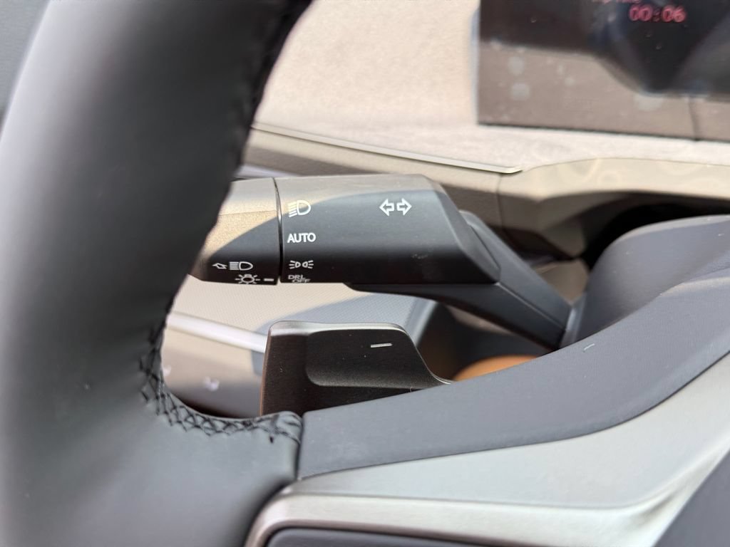 New 2026 Lexus ES 500e AWD/4WD image 31
