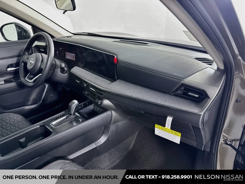 New 2027 Nissan Kicks SV w/ Cold Weather Package FWD image 27