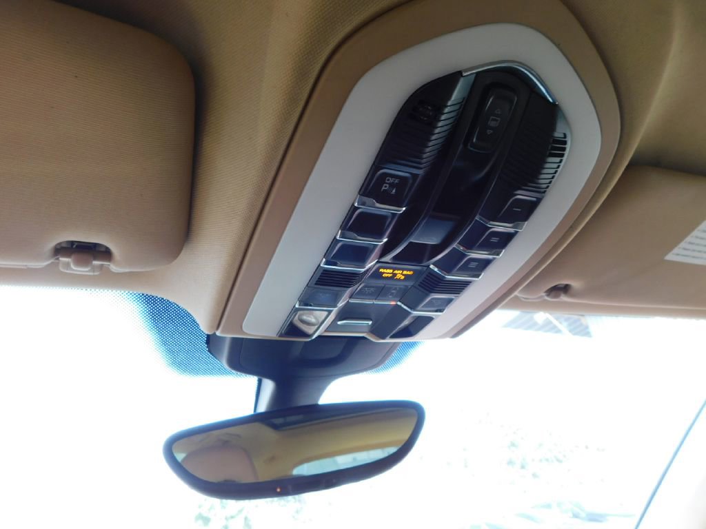 Used 2014 Porsche Cayenne AWD/4WD image 35