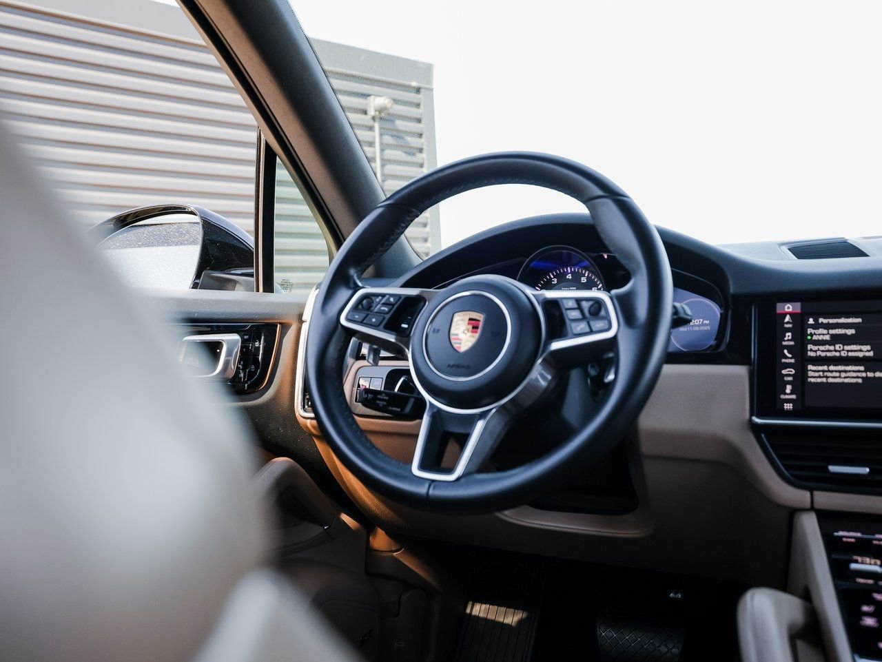 Certified 2020 Porsche Cayenne image 25