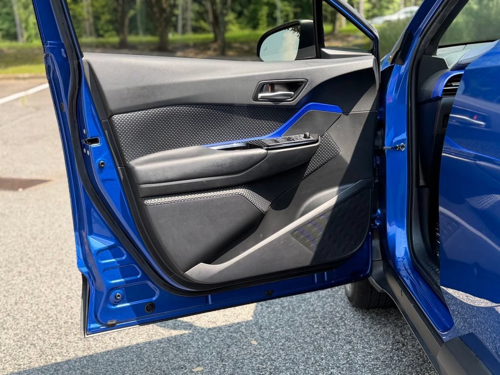 Used 2020 Toyota C-HR XLE FWD image 9