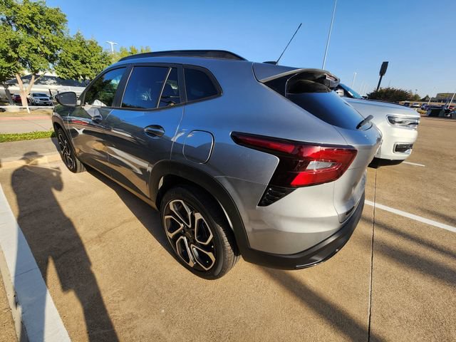 Used 2026 Chevrolet Trax RS w/ Sunroof Package FWD image 6
