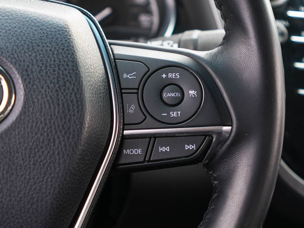 Used 2018 Toyota Camry XLE w/ Driver Assist Package FWD image 23