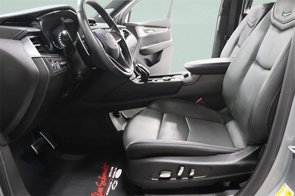 Used 2024 Cadillac XT6 Sport w/ Technology Package image 22