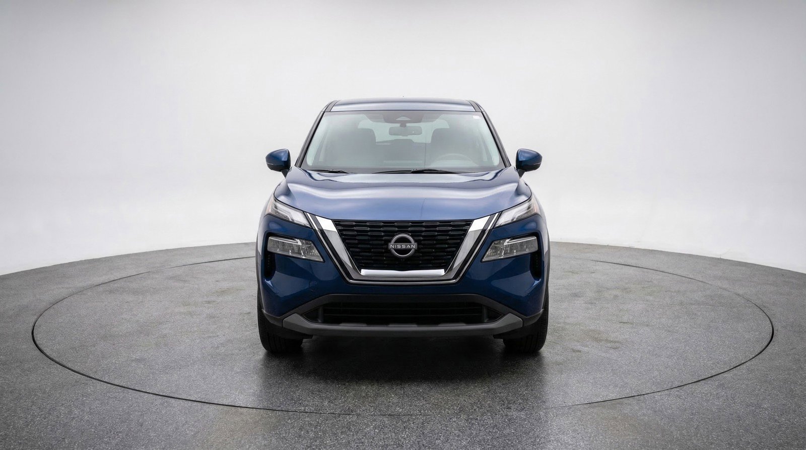 Used 2025 Nissan Rogue SV AWD/4WD image 2