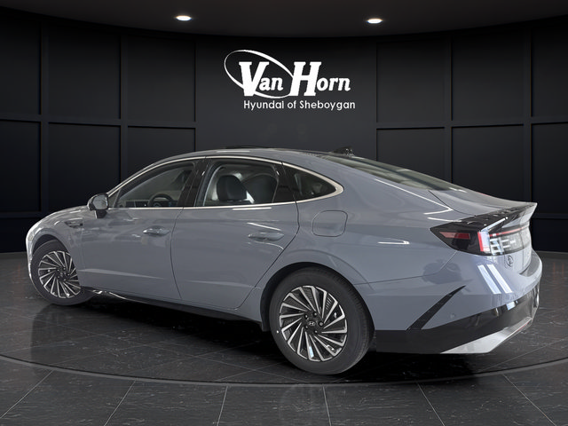 Certified 2025 Hyundai Sonata Limited FWD image 3