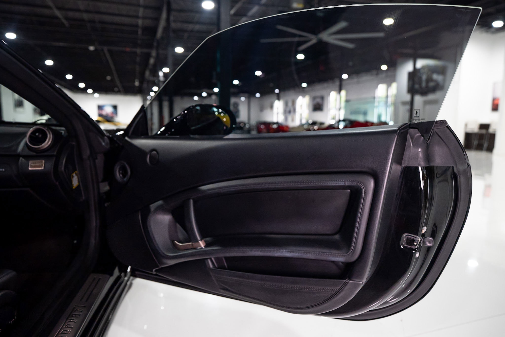 Used 2012 Ferrari California image 36