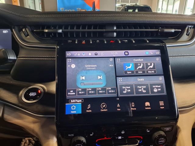 Used 2024 Jeep Grand Cherokee L Limited AWD/4WD image 23