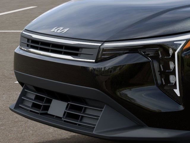 New 2026 Kia K4 LXS image 13