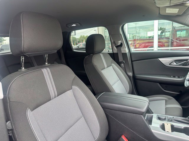 Used 2025 Chevrolet Blazer LT FWD image 14